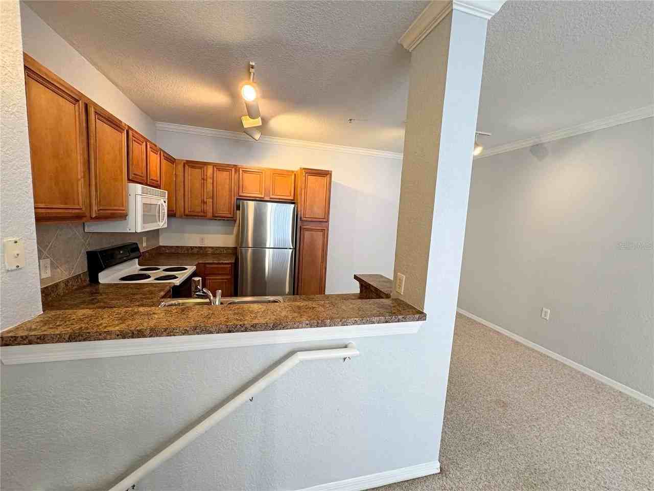 6131 Metrowest Blvd #116 - Photo 4 of 26