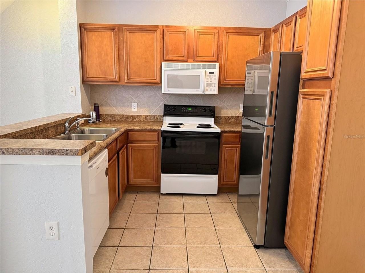 6131 Metrowest Blvd #116 - Photo 6 of 26