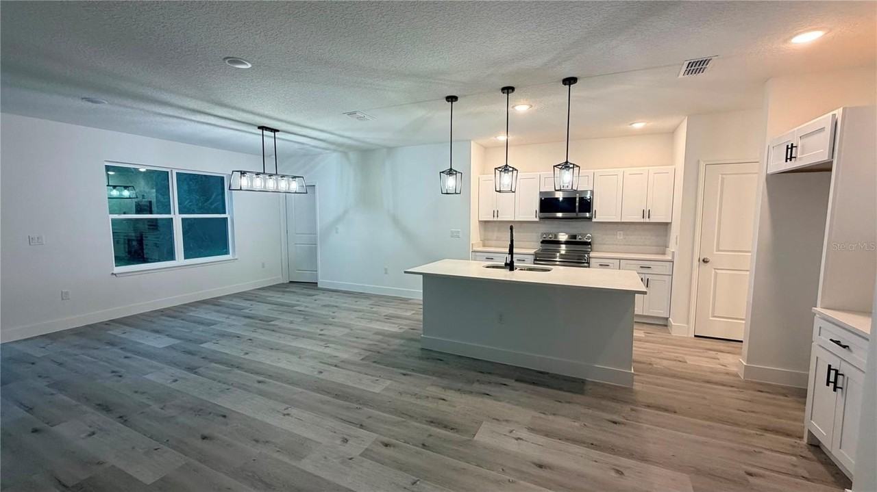 506 St Johns Ct - Photo 2 of 16