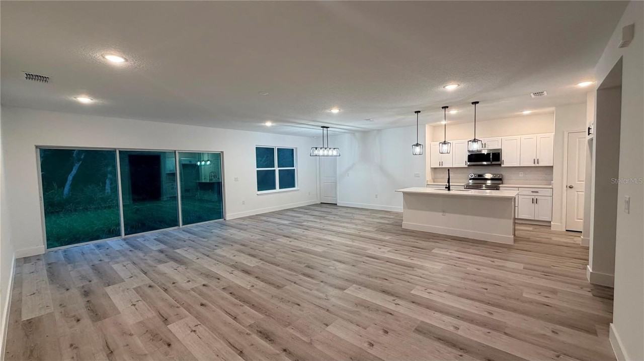 509 St Johns Ct - Photo 4 of 15