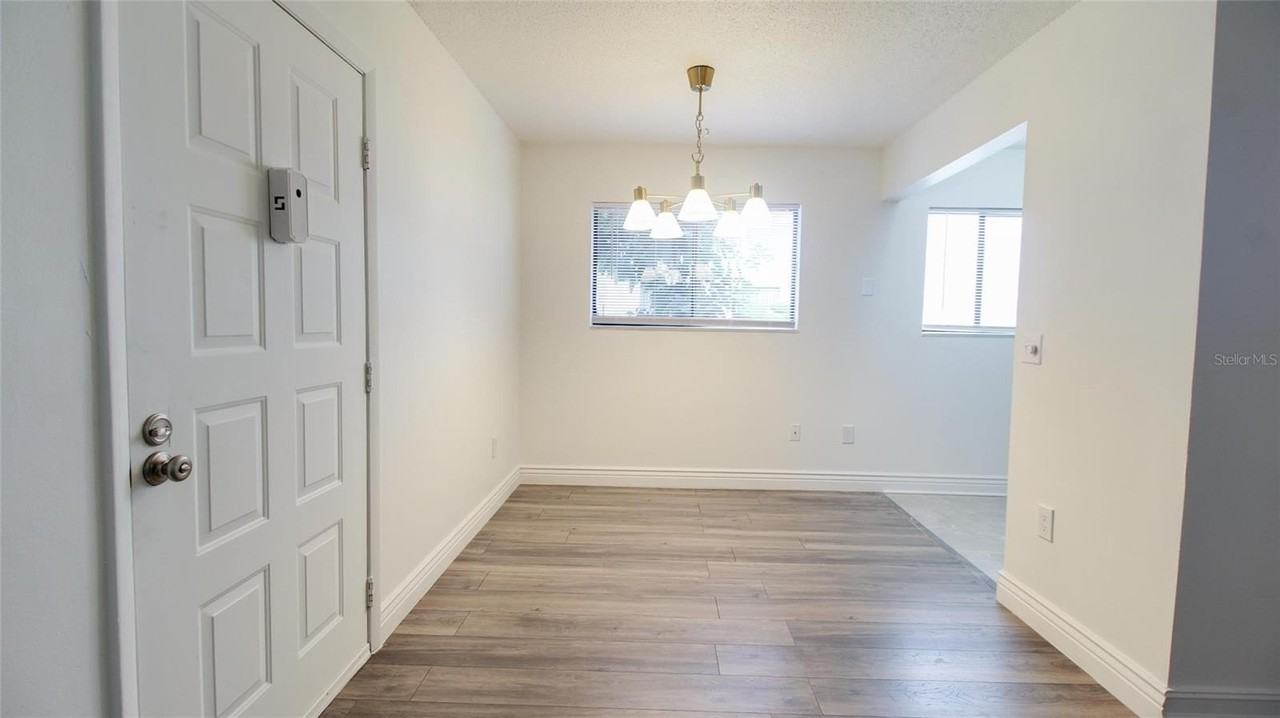 2509 Oak Park Way #115 - Photo 4 of 20