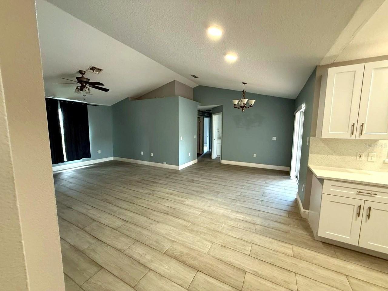 15732 Switch Cane St - Photo 2 of 17