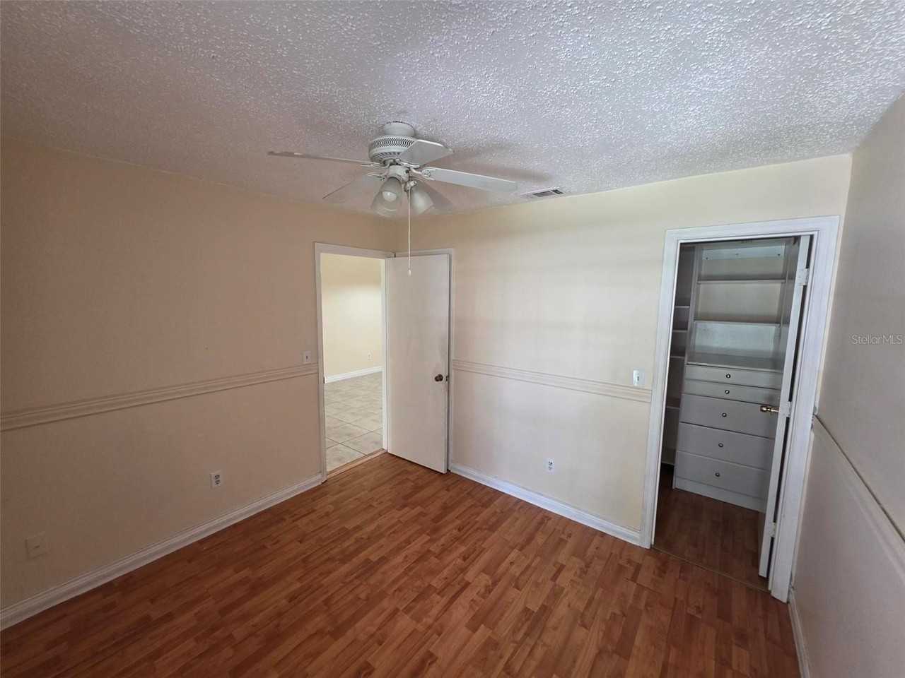 3126 Enclave Ct - Photo 5 of 15