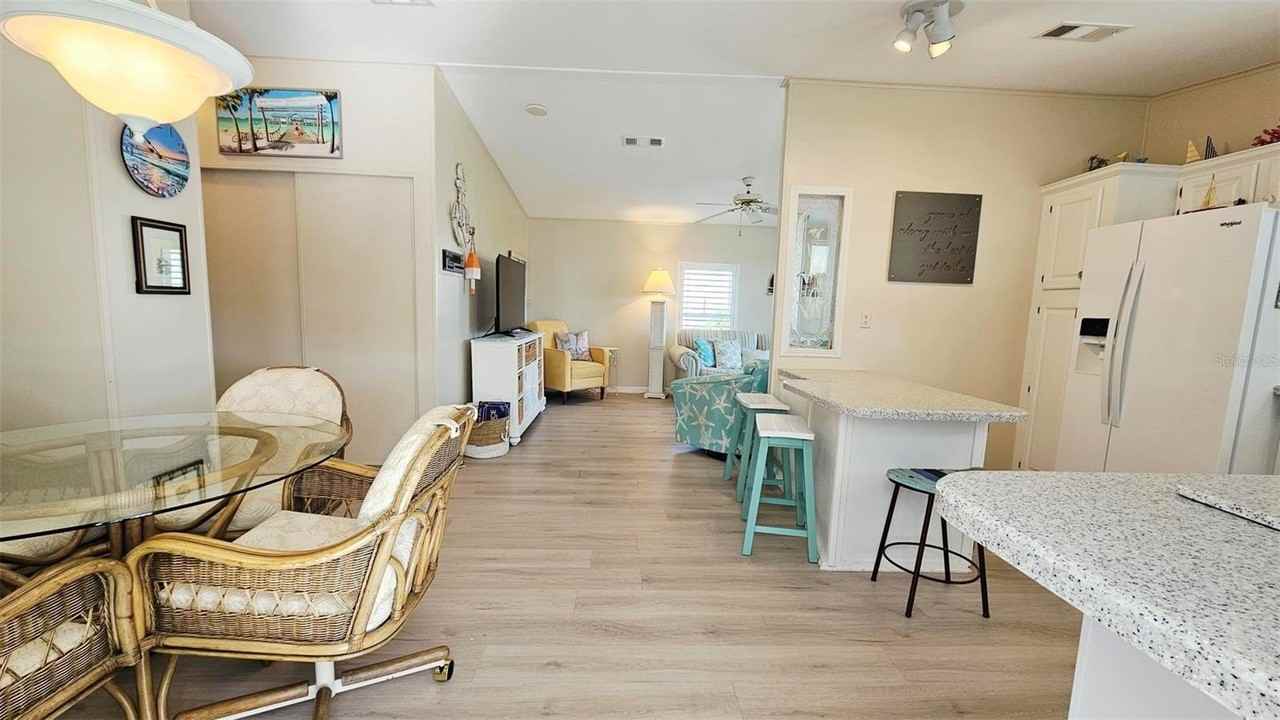 9122 Kestral Cir - Photo 4 of 27