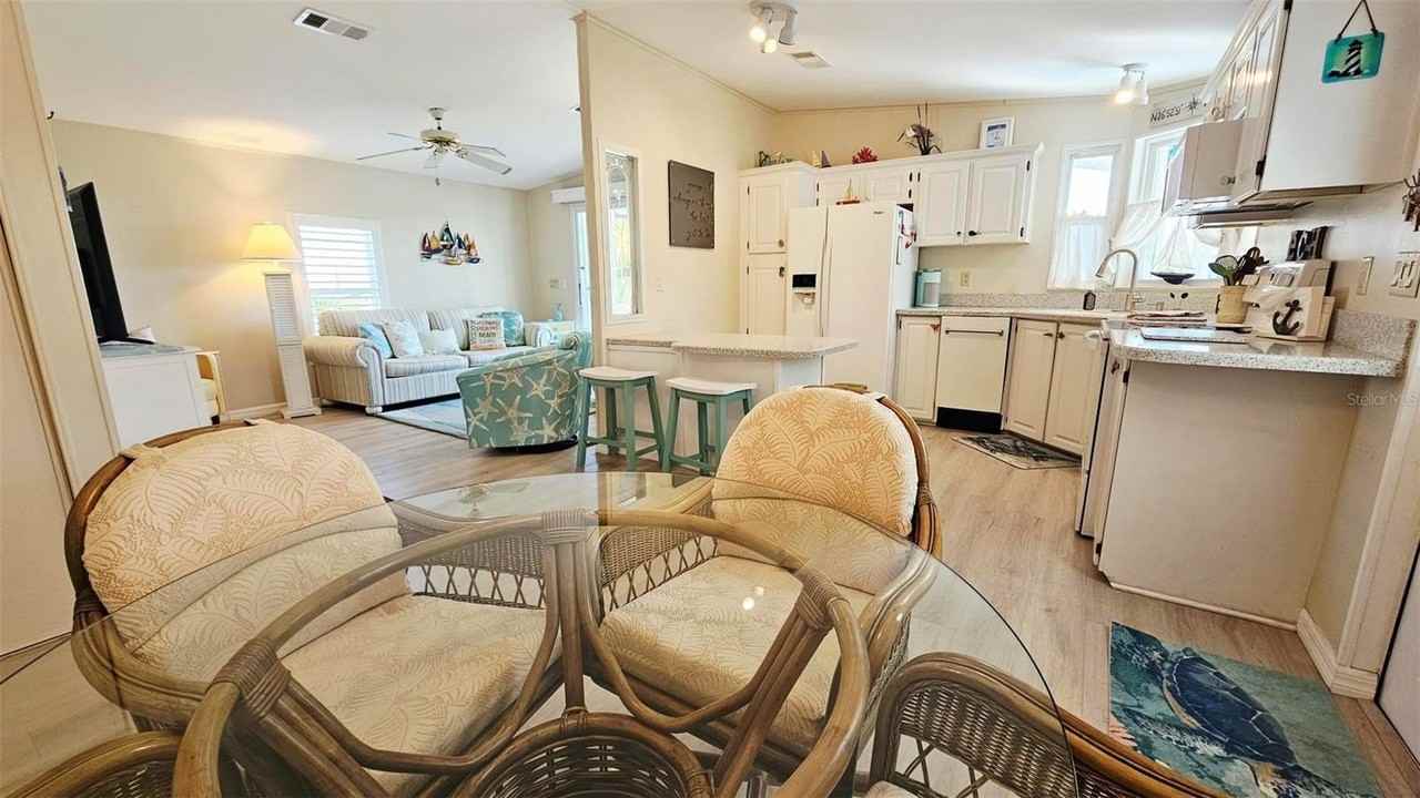 9122 Kestral Cir - Photo 6 of 27