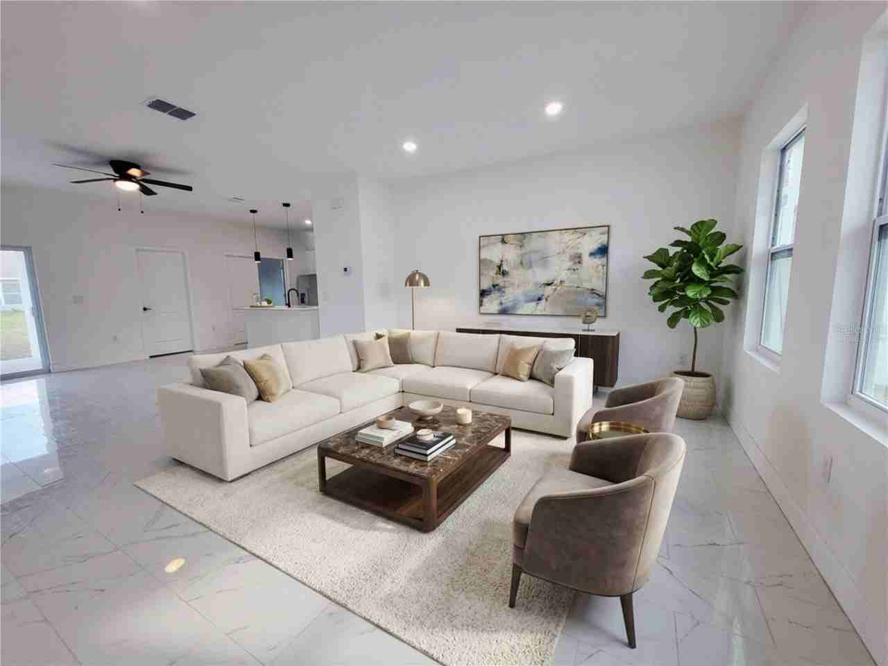 1098 Hammacher Ave Sw - Photo 2 of 15