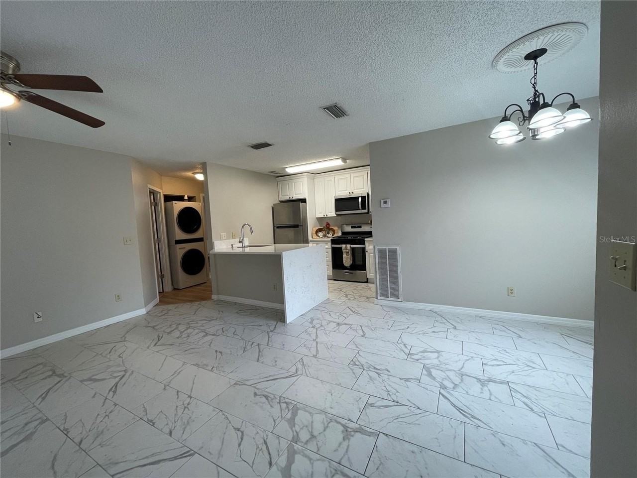8401 Waterview Way - Photo 5 of 29