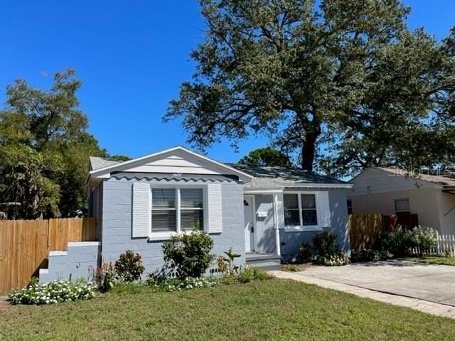 2720 Edwards Ave S - Photo 2 of 22