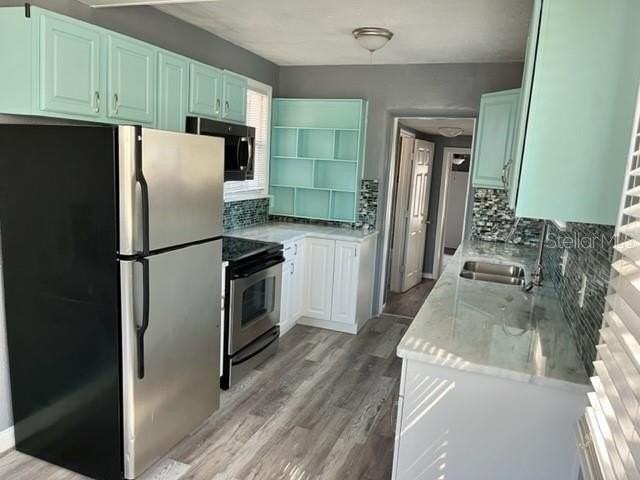 2720 Edwards Ave S - Photo 4 of 22