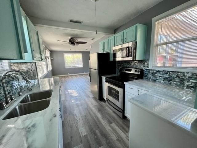 2720 Edwards Ave S - Photo 5 of 22