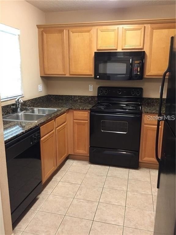206 Hardcastle Pl - Photo 2 of 8