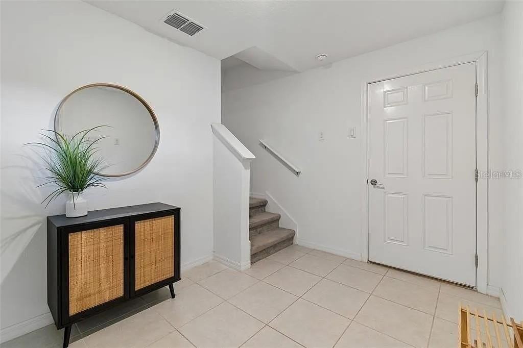 873 Tennyson Mill Cir - Photo 4 of 29