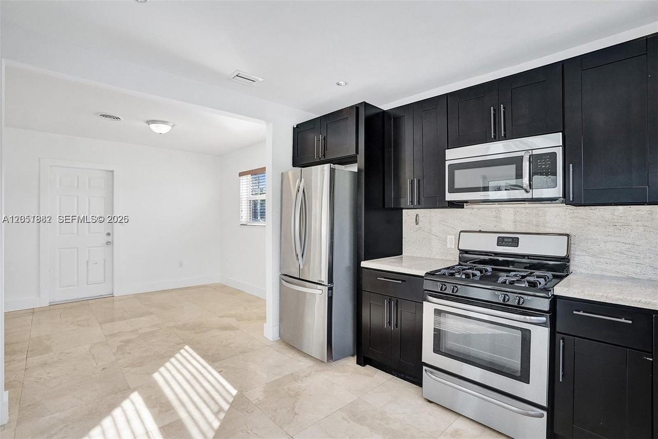 4519 W Park Rd - Photo 2 of 8