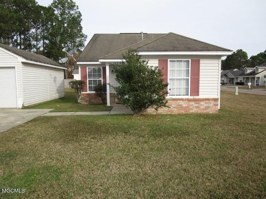 13190 Warren Dr