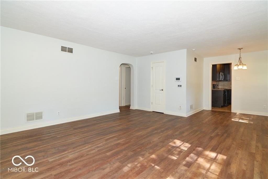 5524 Haverford Ave - Photo 4 of 16