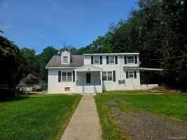 featured image of 16 Ernest Ln