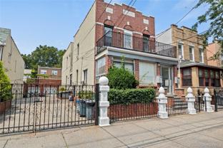 3260 43rd St #2F - Photo 1 of 1