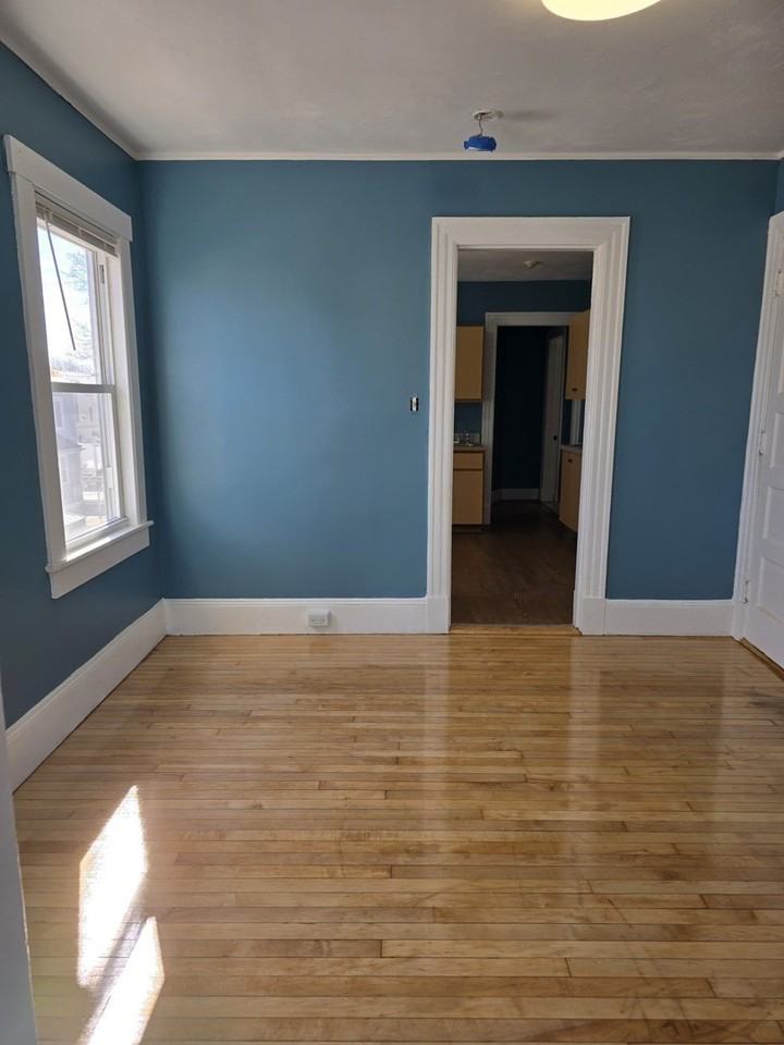 208 Pine St #208F - Photo 3 of 10