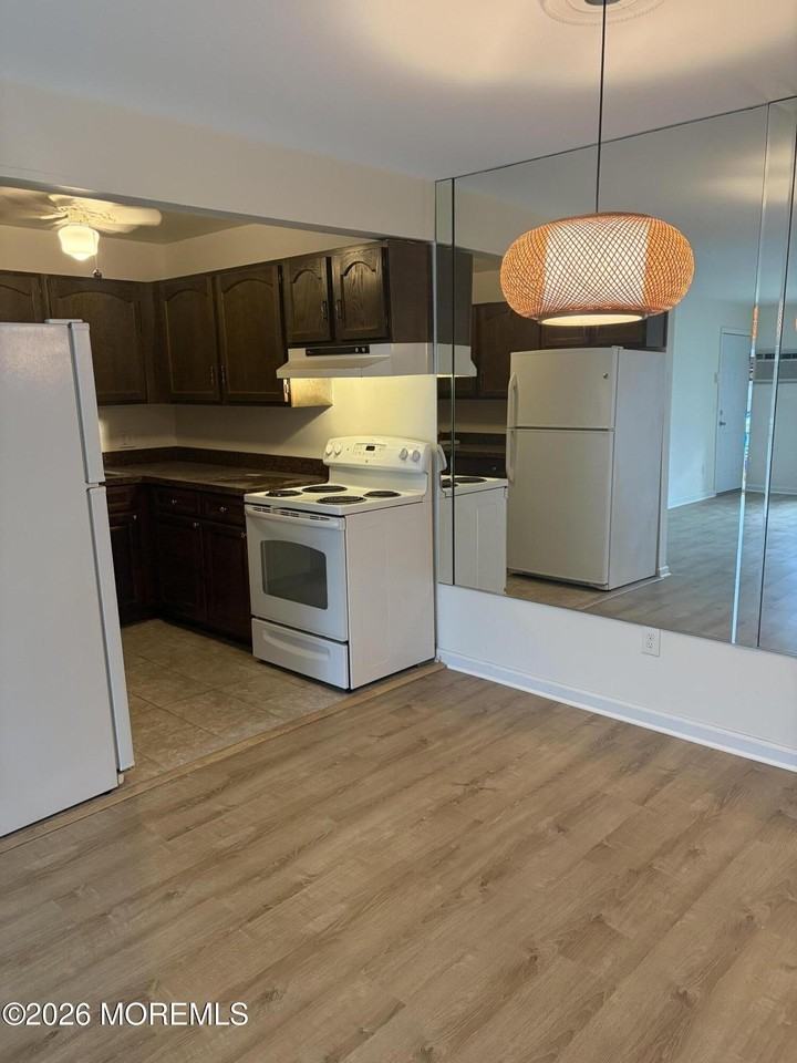 330 Shore Drive #C16 - Photo 7 of 19