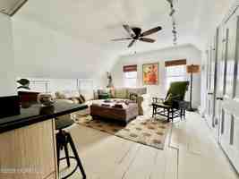 featured image of 74 Mount Hermon Way #UPPER