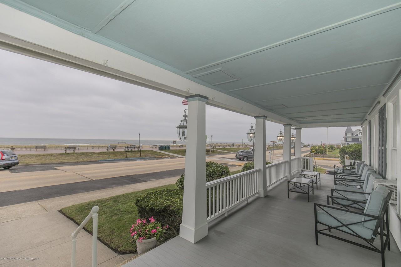 18 Ocean Ave - Photo 3 of 38