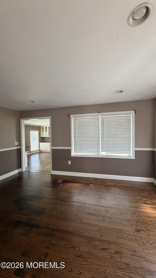52 Greenwood Rd - Photo 3 of 7