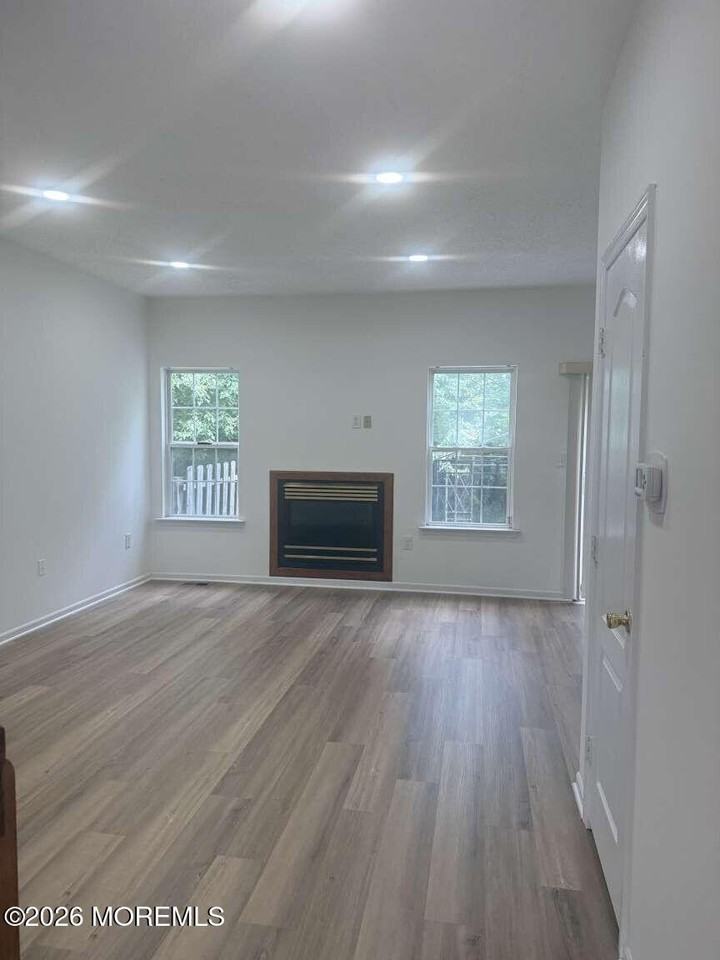 2810 Ice House Ct - Photo 3 of 6