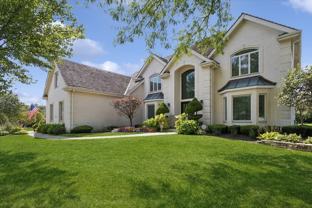 9200 Falling Waters Dr W #9200 - Photo 1 of 1