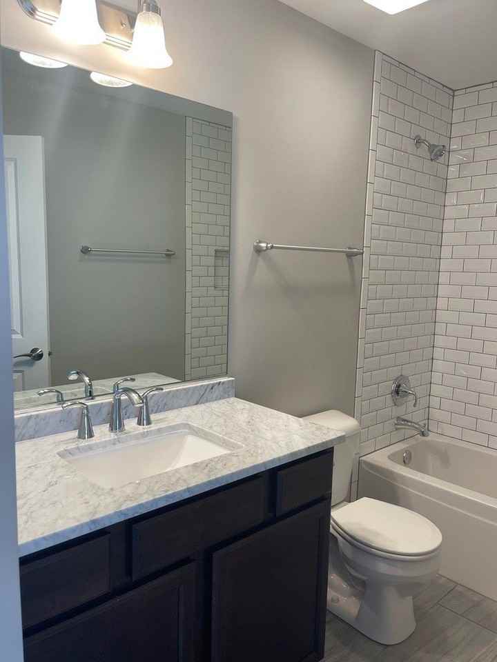 948 Madison St #3-2 - Photo 5 of 6