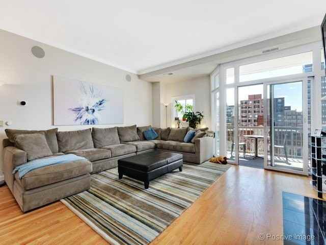 508 W Melrose St #5D - Photo 3 of 19