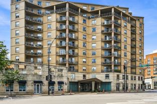 4350 N Broadway St #507 - Photo 1 of 1