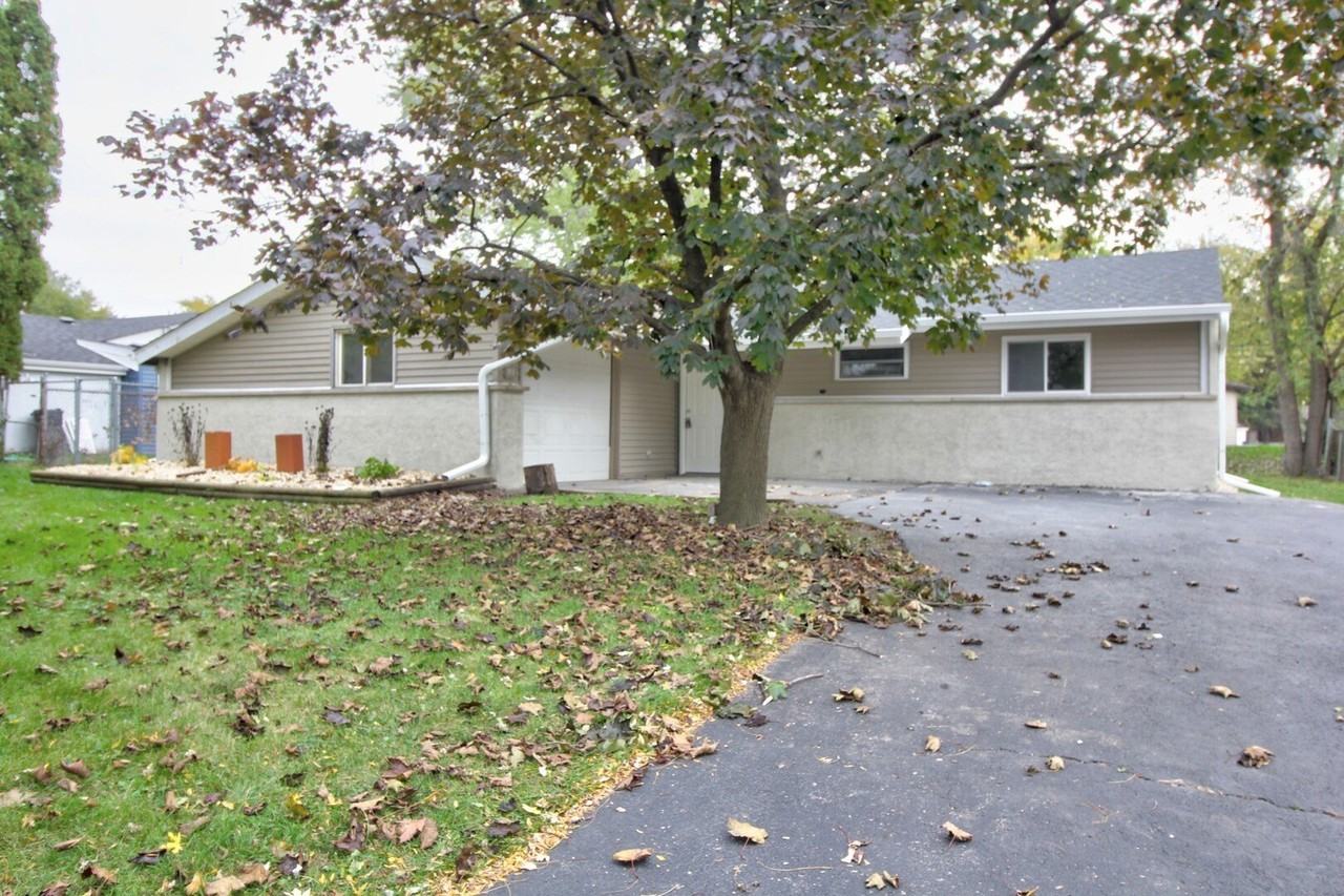 153 W Briarcliff Rd - Photo 2 of 14