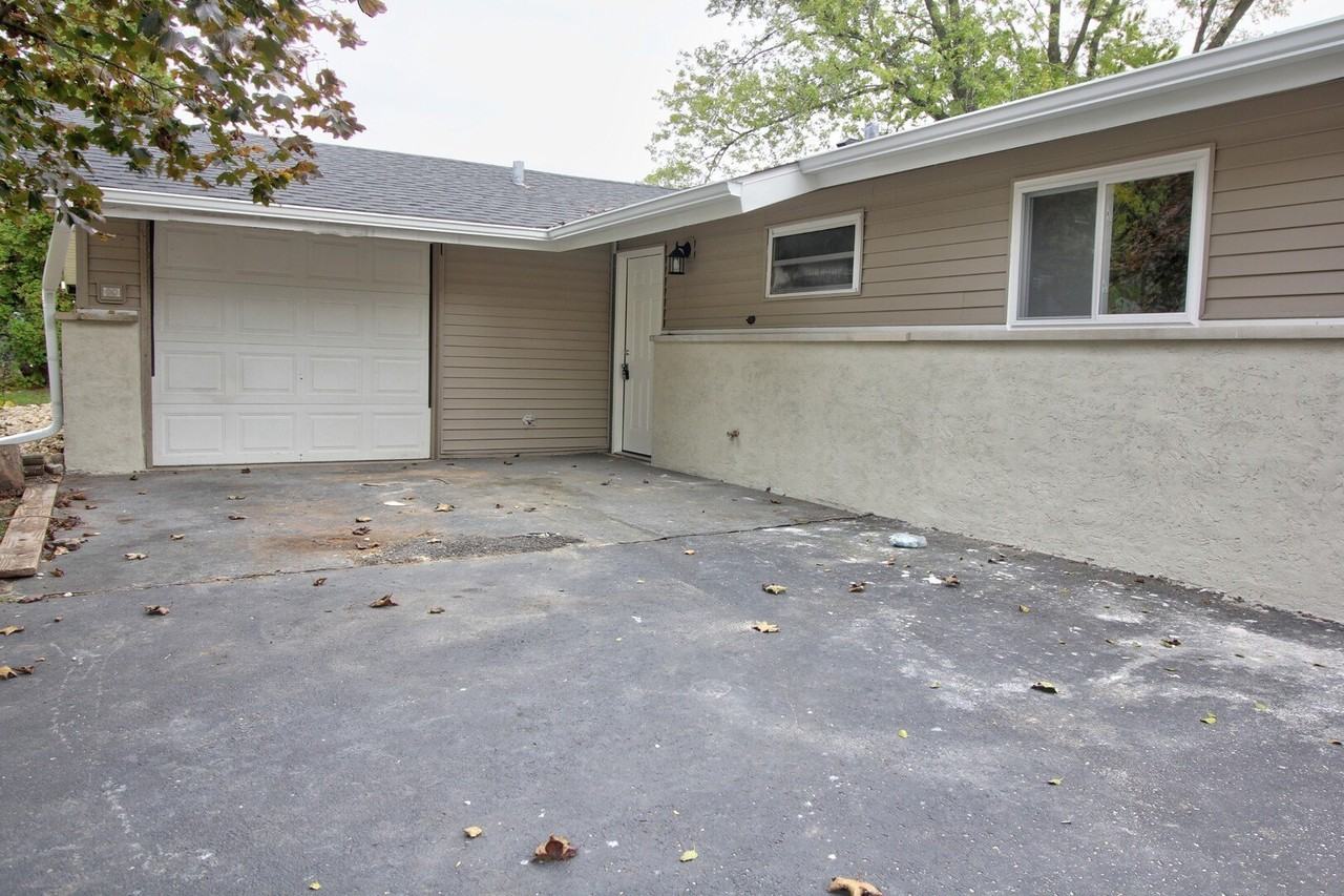 153 W Briarcliff Rd - Photo 3 of 14