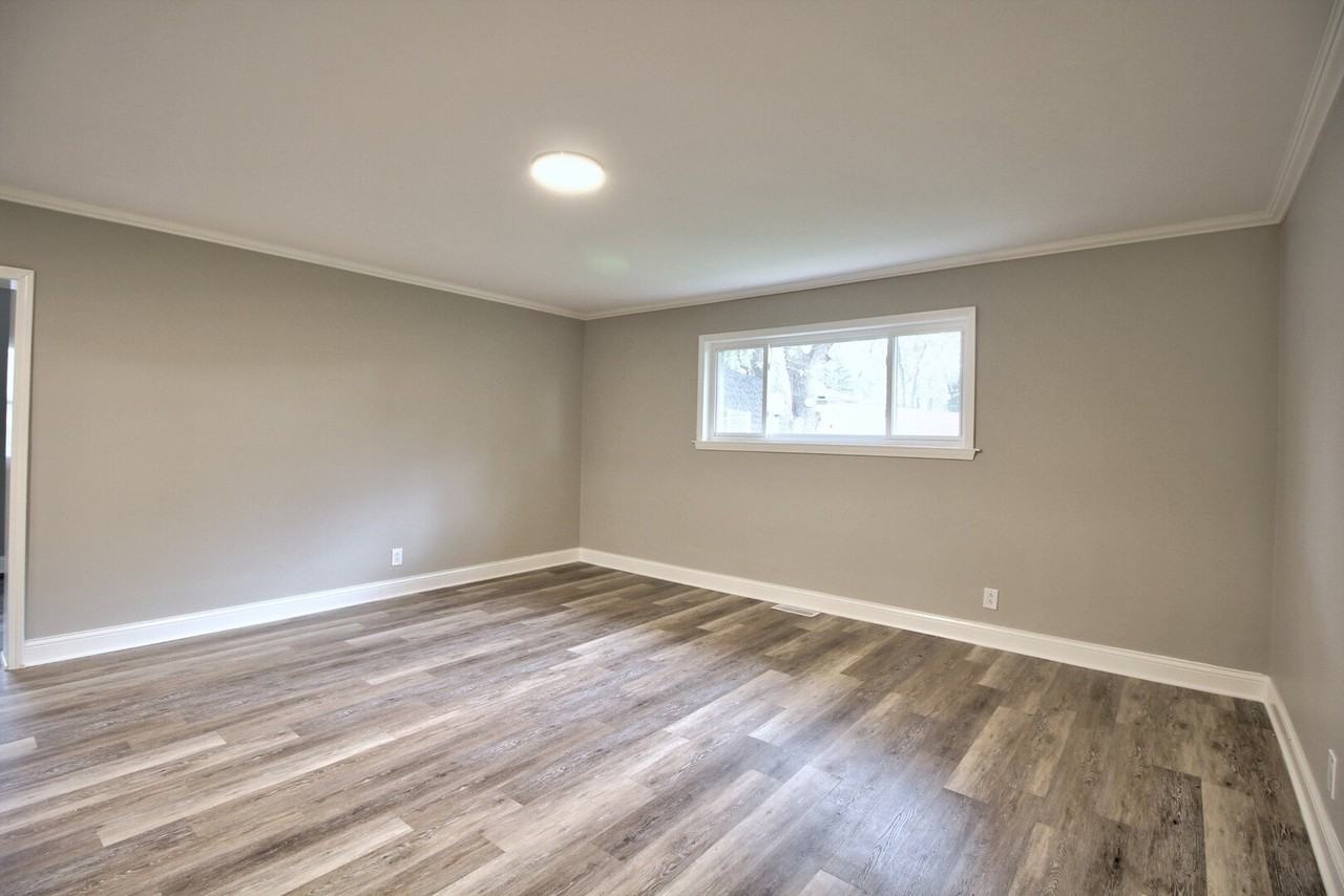 153 W Briarcliff Rd - Photo 4 of 14