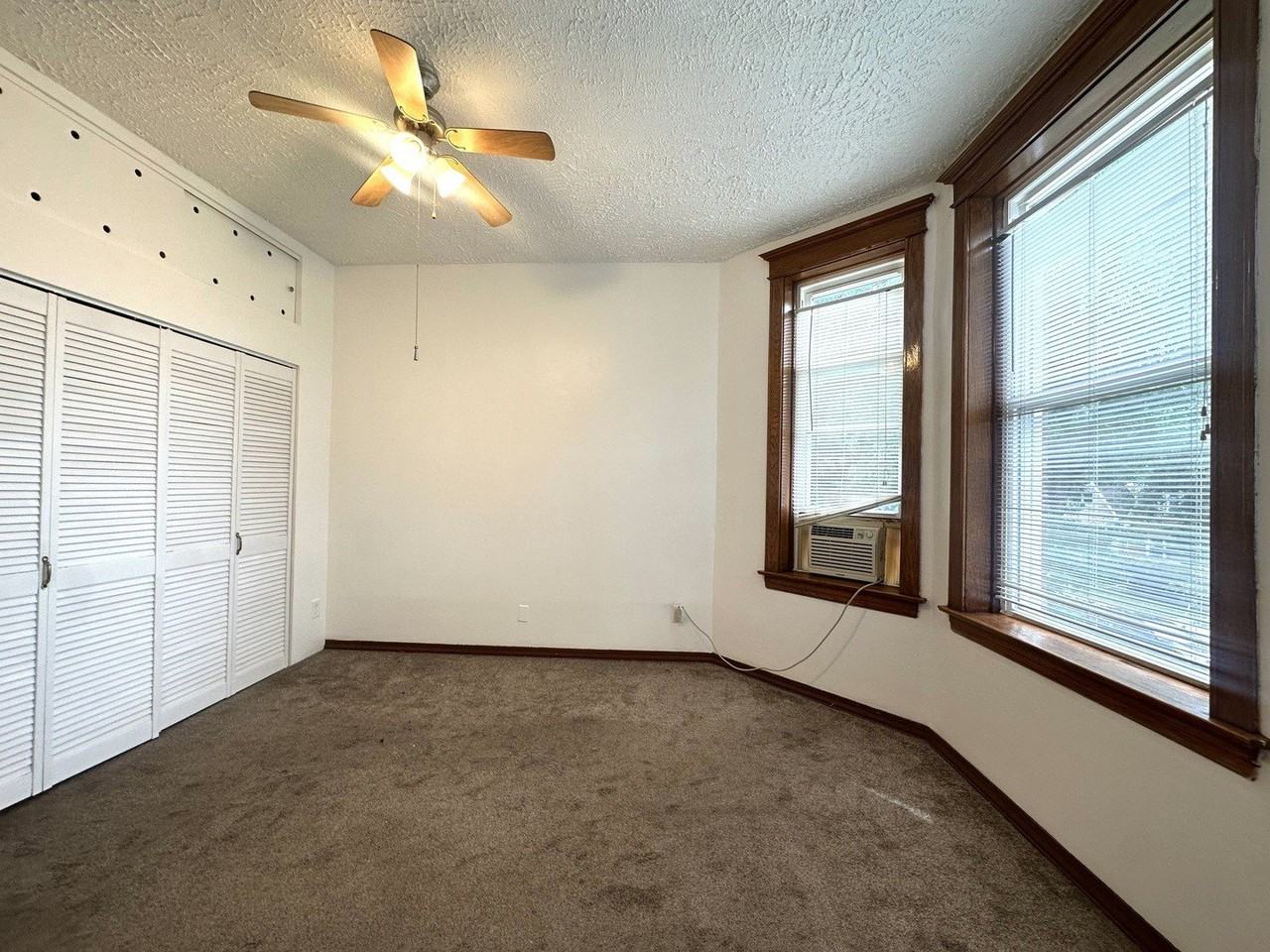 4543 N Keystone Ave #3 - Photo 4 of 12