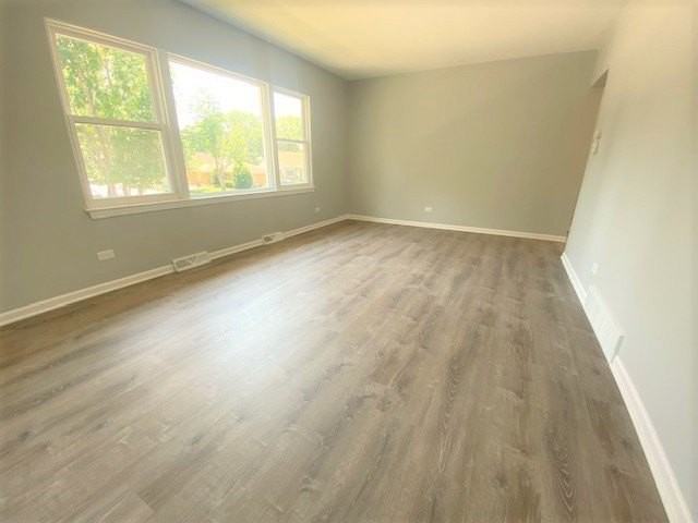 736 E Division St #2E - Photo 5 of 16