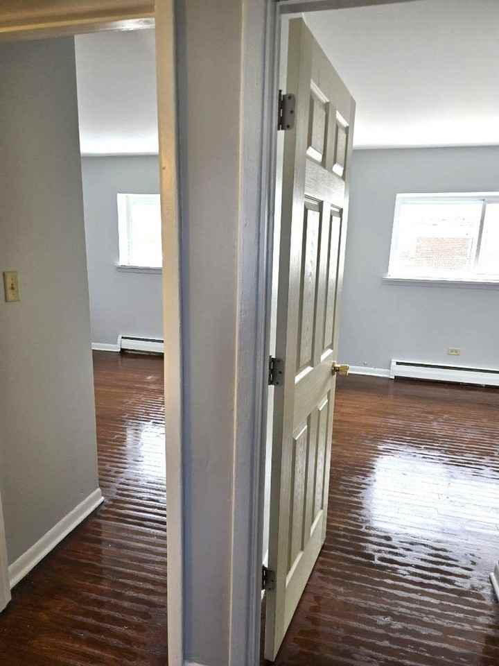 400 W Division St #3 - Photo 4 of 8