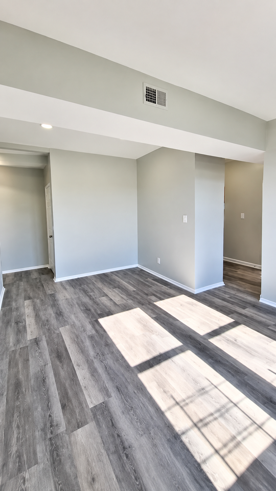 805 Broadway #36 - Photo 5 of 7