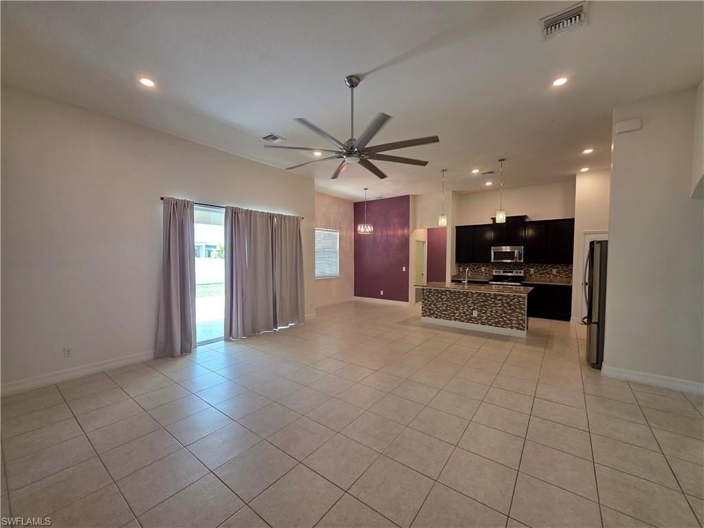 318 Se 5th Pl - Photo 2 of 47