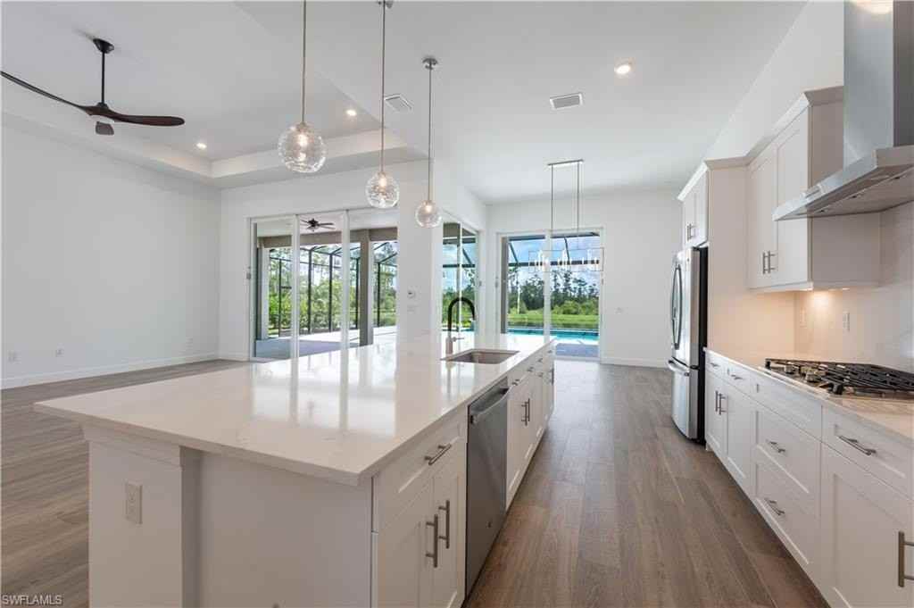 17323 Blue Sapphire Dr - Photo 6 of 26