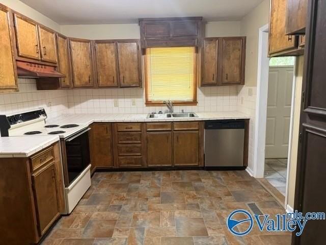 1618 Dug Hill Rd - Photo 3 of 16