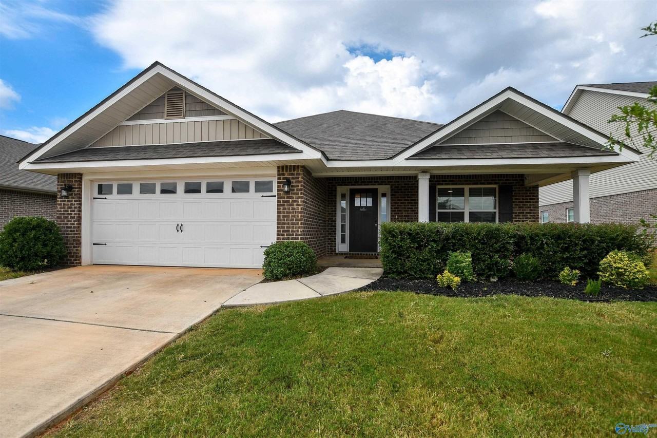 194 Abercorn Dr