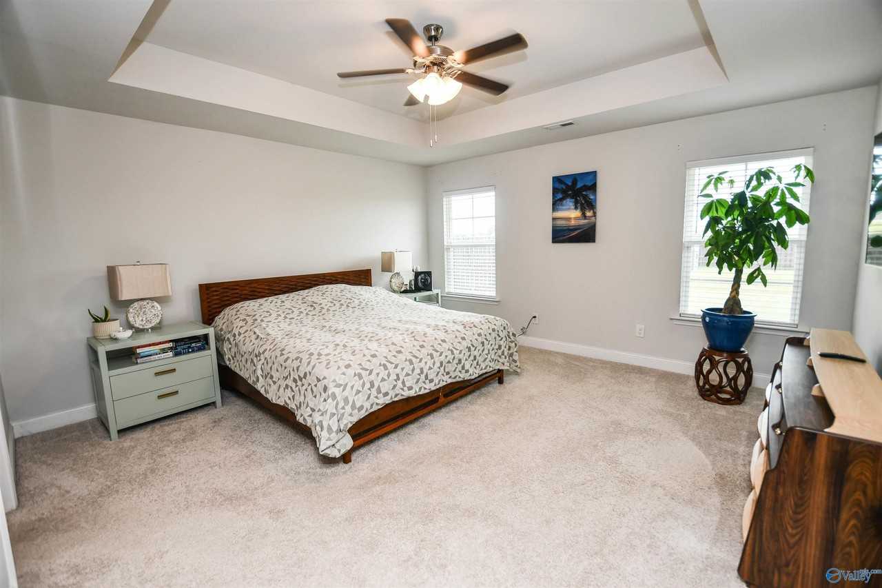 194 Abercorn Dr - Photo 7 of 15