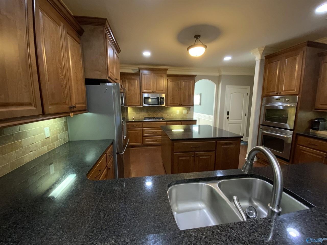 131 Arborwood Dr - Photo 6 of 26
