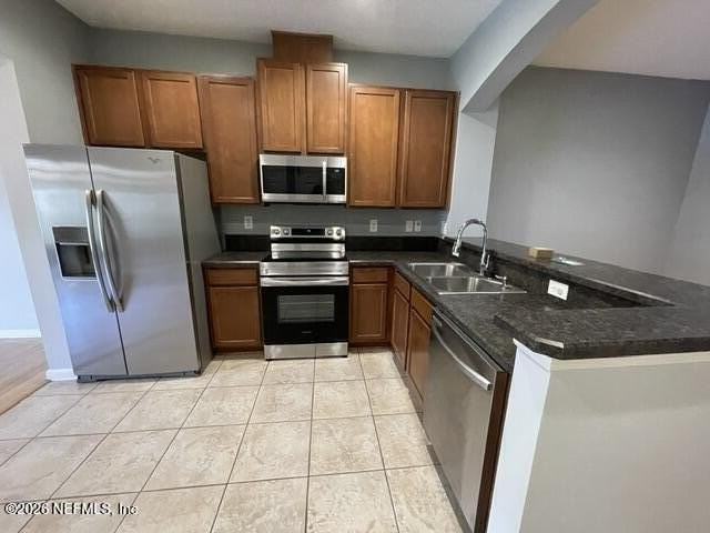 13061 Shallowater Rd - Photo 5 of 34