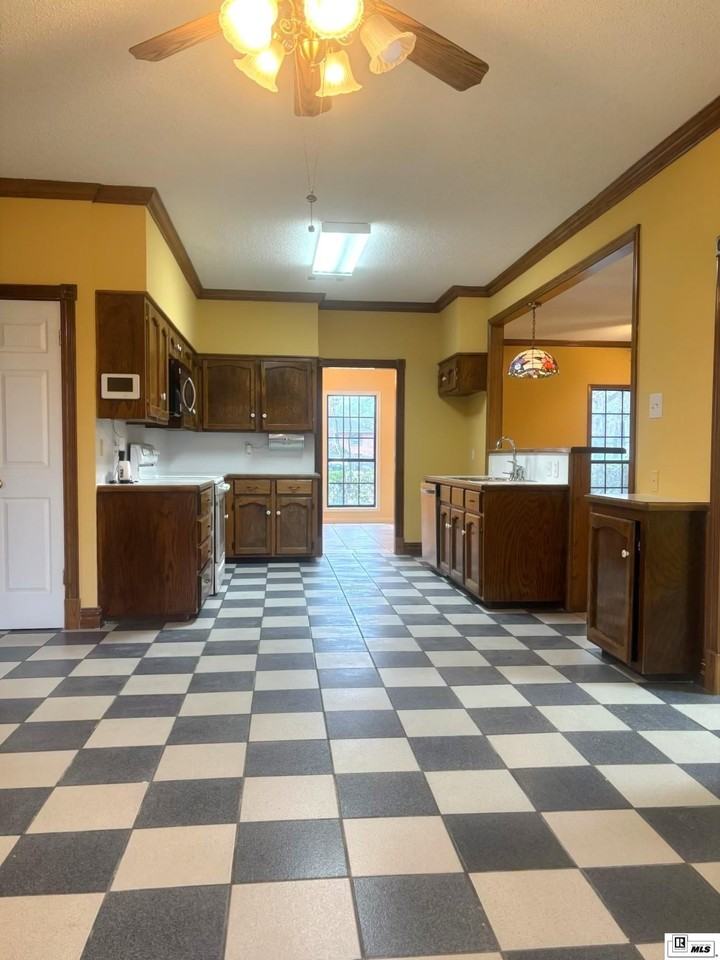 2710 Herbert Cole Dr - Photo 4 of 27