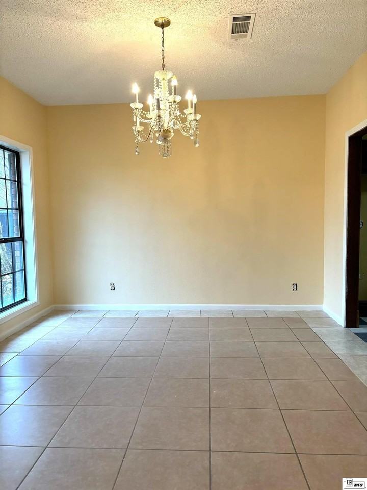 2710 Herbert Cole Dr - Photo 7 of 27