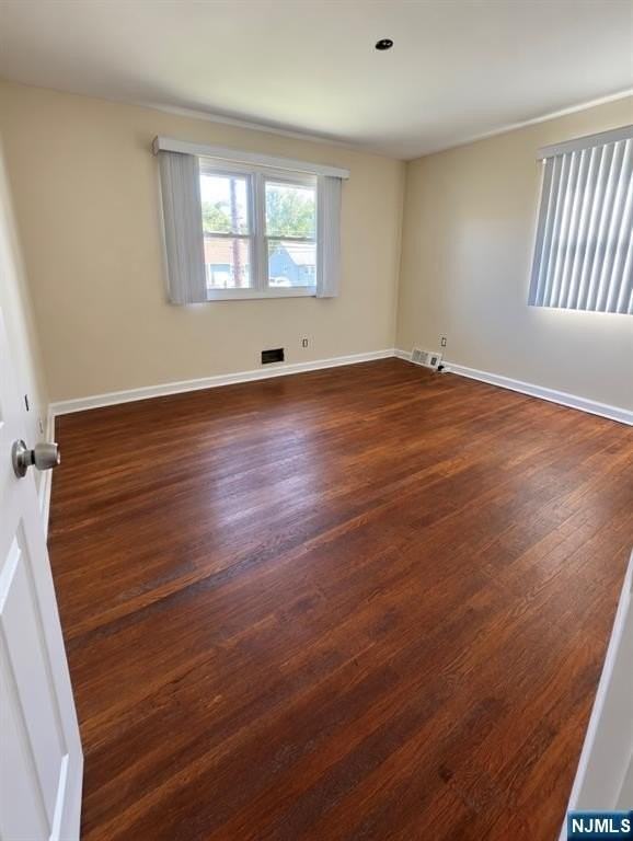 249 Chamberlain Ave - Photo 7 of 18