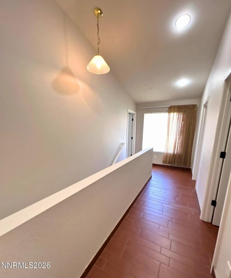 1317 Powell Ln - Photo 7 of 12