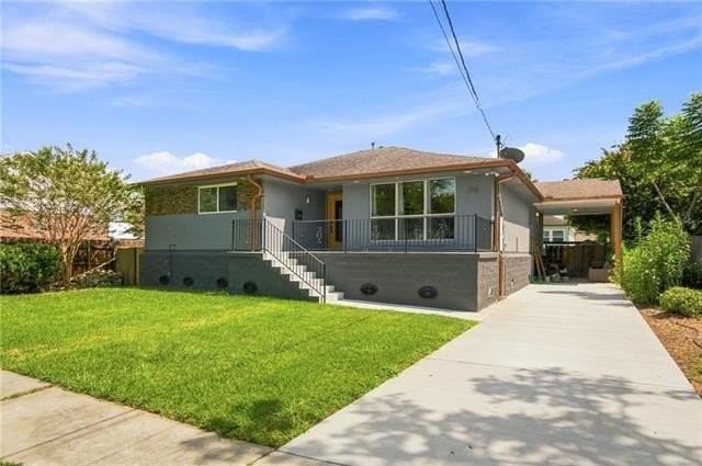 1718 Burbank Dr - Photo 2 of 20